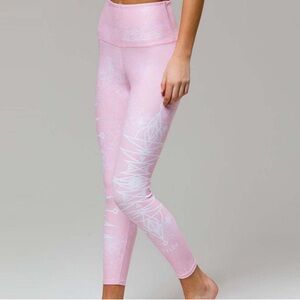 Onzie Women's High Basic Graphic Midi Bride Tribe